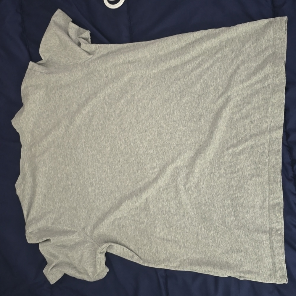 USED Men's Nike Tee - Picture 5 of 5